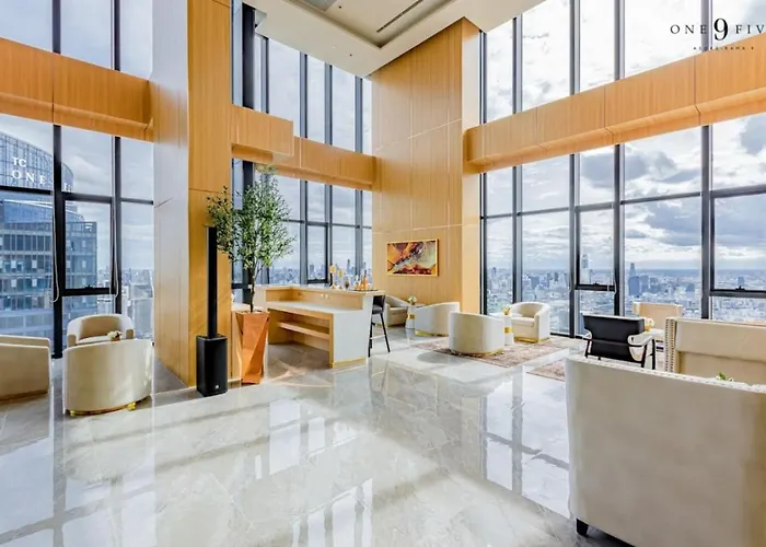 Peak Luxury Living With King Bed Golf Pool And Gym *